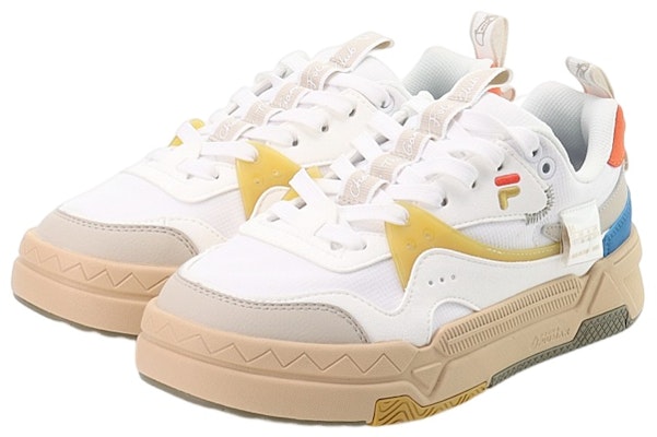 FILA FUSION斐樂潮牌 Bank 休閒 帆布鞋 女款 白香檳色 Lookbook FILA FUSION斐樂潮牌 Bank 休閒 帆布鞋 女款 白香檳色