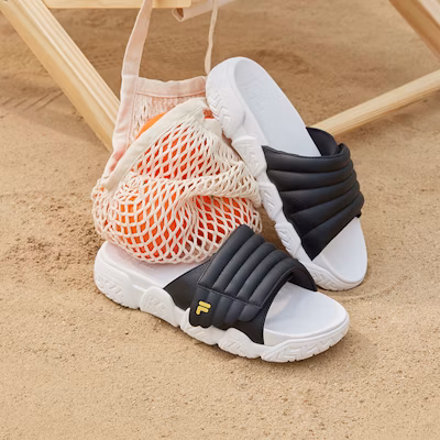 (W) Sandal FILA FUSION BARRICADE 'Hitam Putih' T12W321507F-BB 2