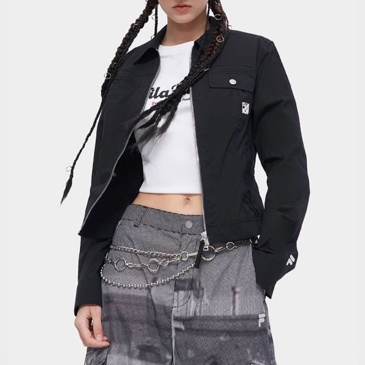 Lookbook (W) FILA Fusion 黑色全拉链多口袋户外工装夹克 T11W423401F-BK