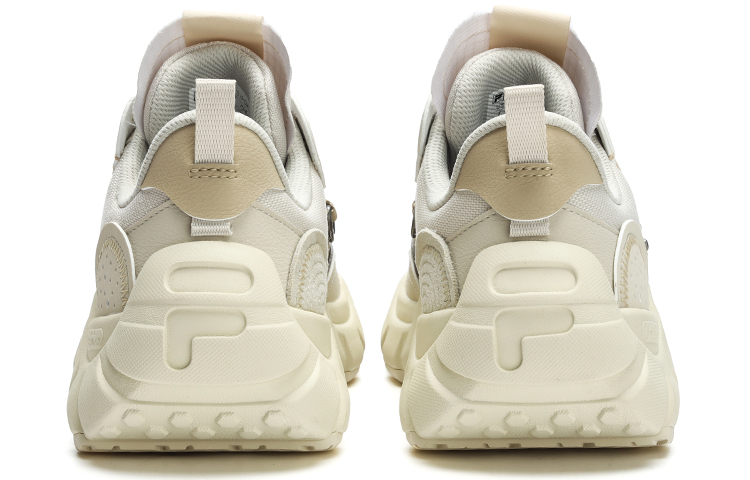 Shop (W) FILA FUSION ボーンスニーカー 白/ベージュ T12W311201FOA
