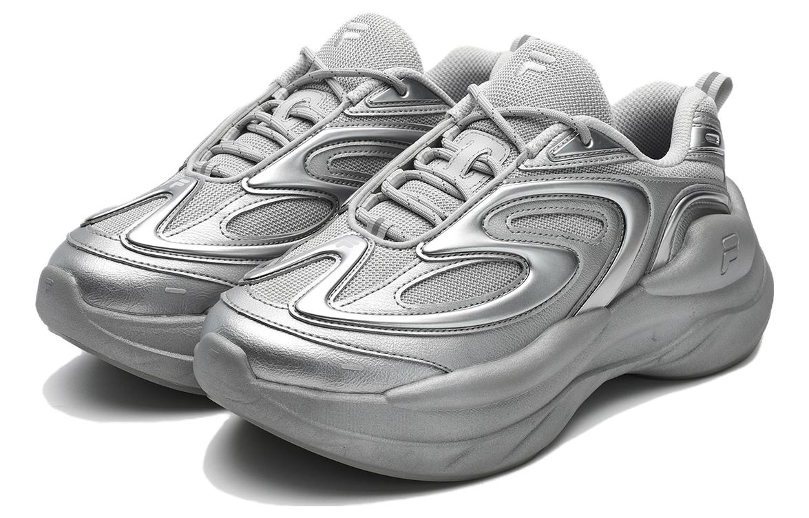 Lookbook (W) FILA FUSION バザード "シルバーグレー" T12W341103FSA