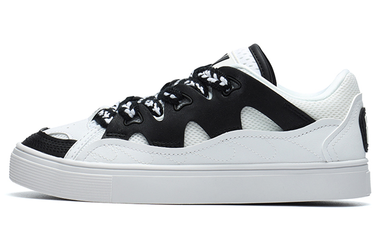 (Women) FILA FUSION Casper Skate Shoes 'White Black' T12W135109FWB