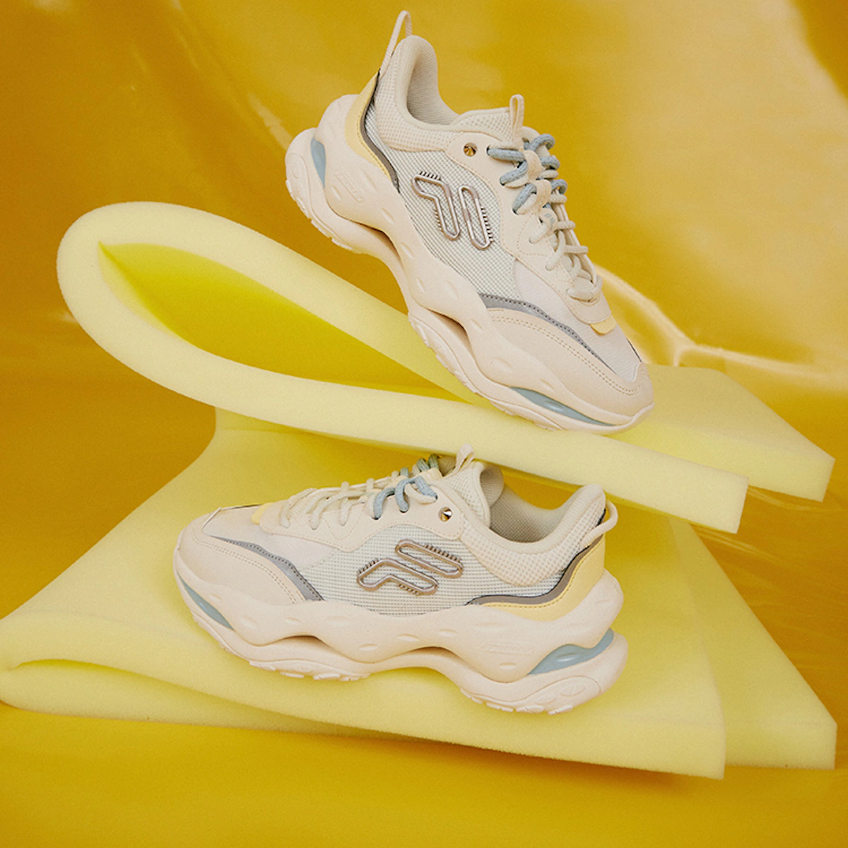 (Women) FILA FUSION CHEESE Sneakers 'Beige White'