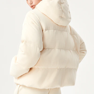 (W) FILA Fusion刺绣标志冬季白色羽绒服夹克. T11W142908F-IV Purchase (W) FILA Fusion刺绣标志冬季白色羽绒服夹克. T11W142908F-IV