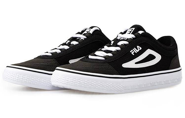Lookbook (W) FILA FUSION Fila Classic Boarder ''Schwarz und Weiß'' T12W034405FBK