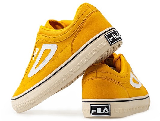 (W) FILA FUSION Fila Classic Boarder 'Kuning' T12W034405FGG Lookbook (W) FILA FUSION Fila Classic Boarder 'Kuning' T12W034405FGG