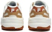 Shop (W) FILA FUSION FLASH スニーカー 白/茶 T12W321101FWB