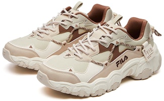 (W) FILA Fusion Fluid 'Pink Burgundy' Sepatu Wanita T12W115205FSP Lookbook (W) FILA Fusion Fluid 'Pink Burgundy' Sepatu Wanita T12W115205FSP