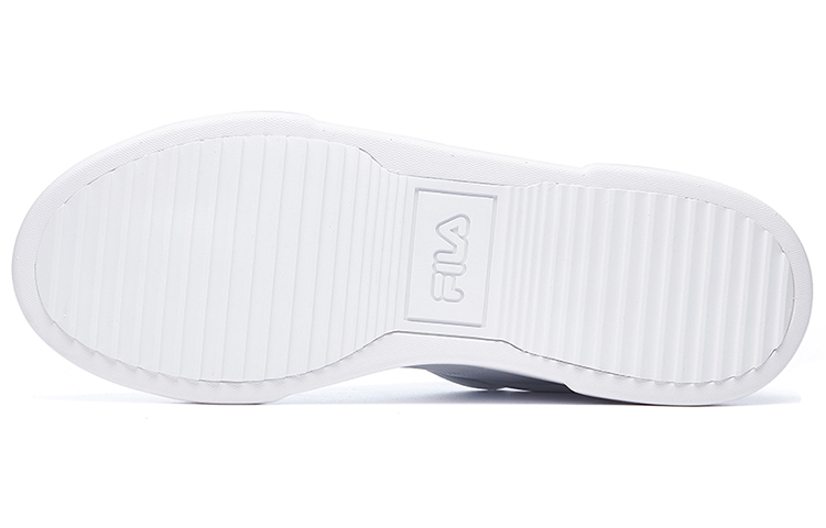 Details for (W) FILA Fusion Game Point Low ''Wit Rood'' T12W042302FWR
