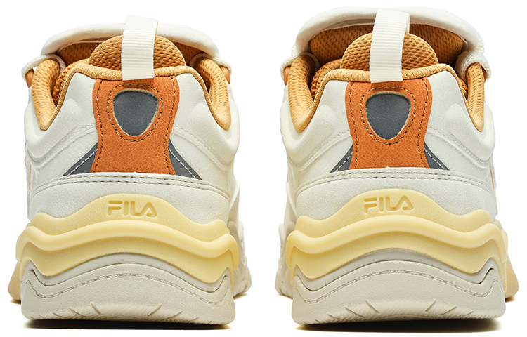 Shop FILA FUSION斐樂潮牌 Kick 時尚潮流休閒 低幫 板鞋 女款 白黃