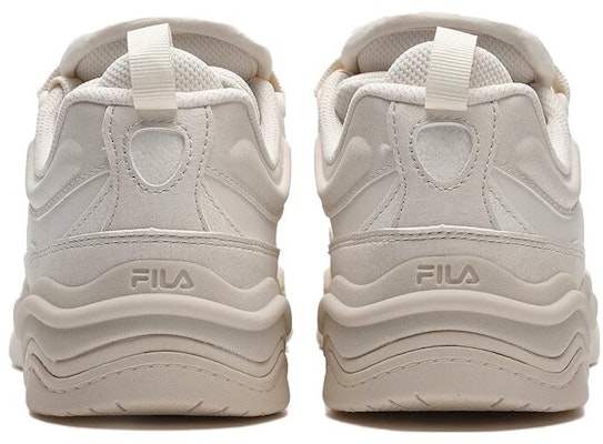 (W) 斐乐FUSION白米色运动鞋 T12W342305FGD Shop (W) 斐乐FUSION白米色运动鞋 T12W342305FGD