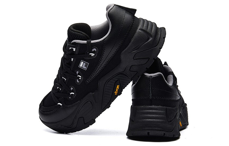 Shop (W) FILA Fusion Low ''Zwarte Fashion'' T12W034104FBK