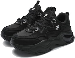 FILA FUSION 斐樂潮牌 時尚百搭 防滑耐磨透氣 低筒 生活休閒鞋 女款 黑色 Lookbook FILA FUSION 斐樂潮牌 時尚百搭 防滑耐磨透氣 低筒 生活休閒鞋 女款 黑色