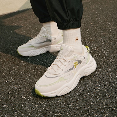 (Women) FILA FUSION Conch 2 Shoes 'White Green' T12W331607FWS 1