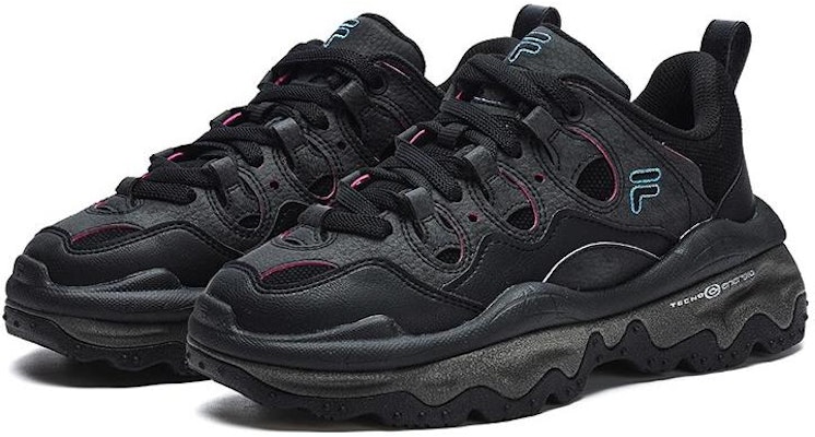 (W) Sepatu Olahraga FILA FUSION QD96 'Core Black' T12W311203FBA Lookbook (W) Sepatu Olahraga FILA FUSION QD96 'Core Black' T12W311203FBA
