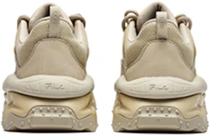 Shop FILA FUSION斐樂潮牌 QD96 時尚潮流 低幫 老爹鞋 女款 砂色燕麥色