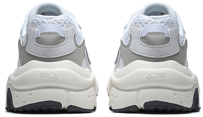 (W) FILA FUSION ラクーン スニーカー (白/グレー) T12W227303FWN Lookbook (W) FILA FUSION ラクーン スニーカー (白/グレー) T12W227303FWN
