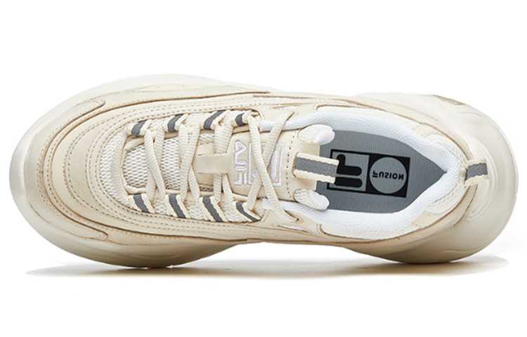 Lookbook (W) FILA FUSION Ray 1「ポーズレイベージュ」 T12W014201FAG