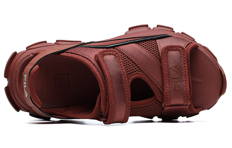 Shop 斐乐 Fusion 潮牌潮流百搭運動涼鞋 女款 暗紅