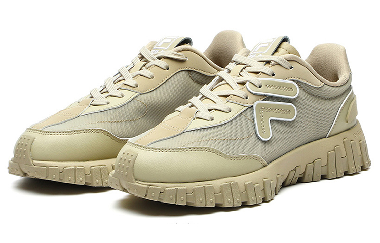 Lookbook Fila Fusion 斐樂潮牌 低筒老爹鞋 女款 砂色