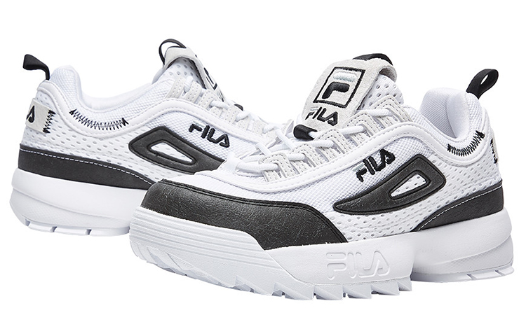Shop FILA FUSION 斐樂潮牌 低幫老爹鞋 女款 白黑