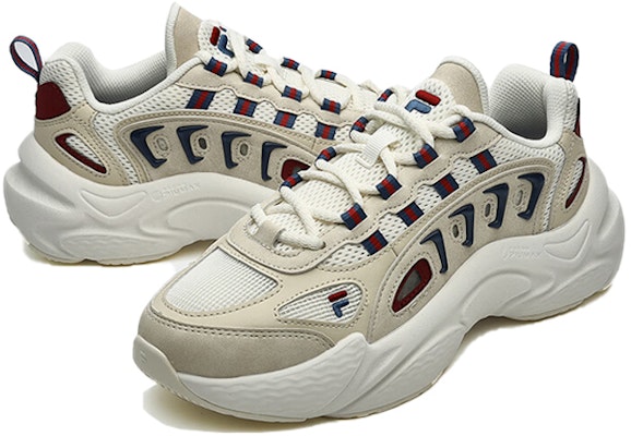 (W) Sneakers FILA FUSION SKY TRAIL DX 'Beige Putih Merah' T12W331601FWE Lookbook (W) Sneakers FILA FUSION SKY TRAIL DX 'Beige Putih Merah' T12W331601FWE