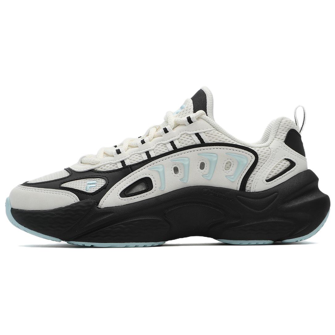 (W) FILA FUSION SKY TRAIL DX Sneakers 'White Black'