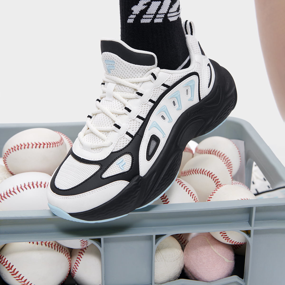 (W) FILA FUSION SKY TRAIL DX Sneakers 'White Black' 圖 7