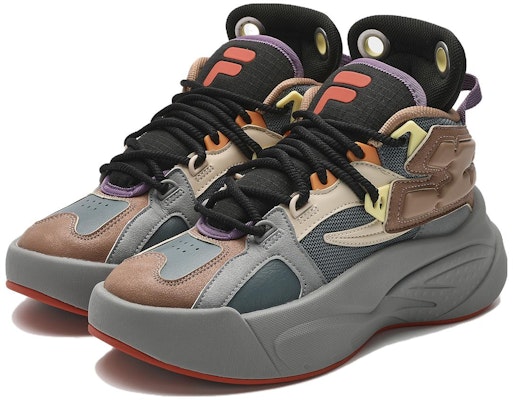 (W) FILA FUSION The Mash 蓝黑配色球鞋 T12W413203FGA Lookbook (W) FILA FUSION The Mash 蓝黑配色球鞋 T12W413203FGA