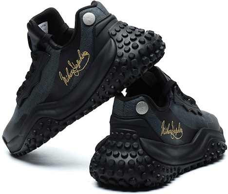 (W) FILA FUSION x Mihara FM9 Sneakers 'Hitam Biru' T12M125207FBB Lookbook (W) FILA FUSION x Mihara FM9 Sneakers 'Hitam Biru' T12M125207FBB