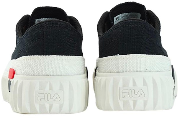 (W) FILA Gear Low 'Hitam Putih' F12W322310FBG Lookbook (W) FILA Gear Low 'Hitam Putih' F12W322310FBG