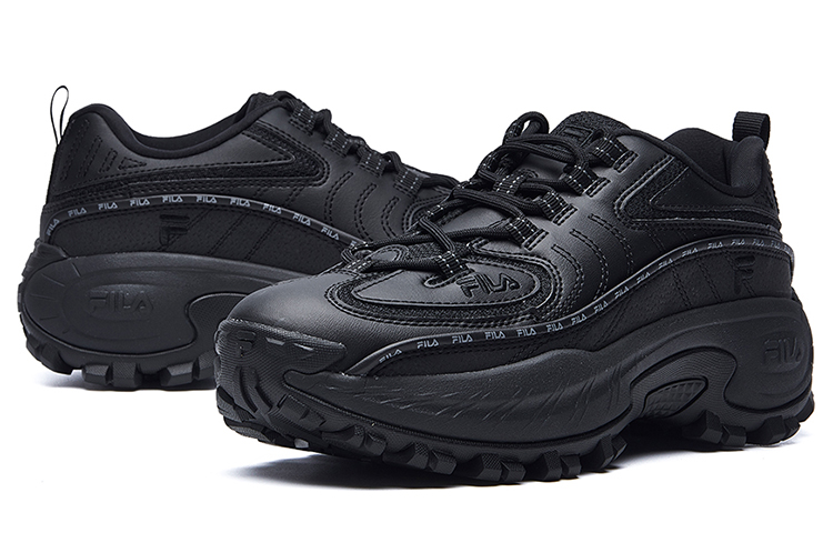 Shop (W) FILA Gear Sneakers ''Schwarz'' F12W044122FBK