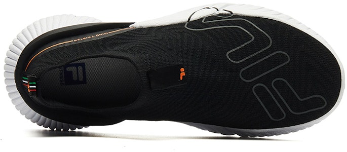 (W) 斐乐 Heritage-FHT 中帮 黑/橙 A12W132102FBK Lookbook (W) 斐乐 Heritage-FHT 中帮 黑/橙 A12W132102FBK