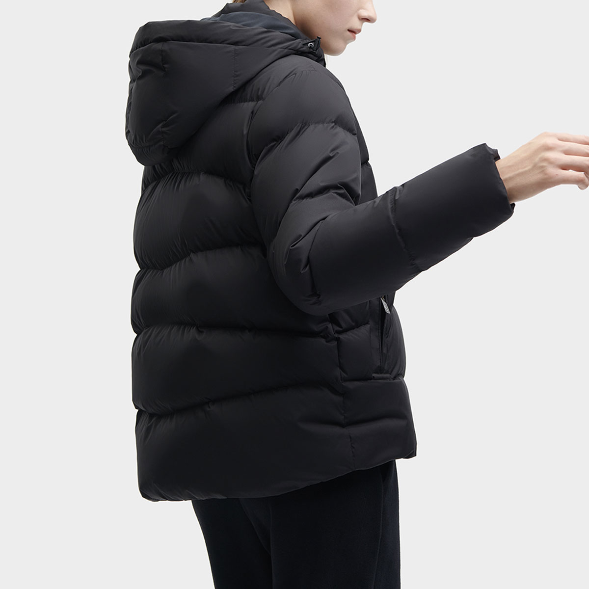 Purchase (W) FILA HERITAGE Jaket Hitam Hoodie Down Kasual. F11W348916FBK