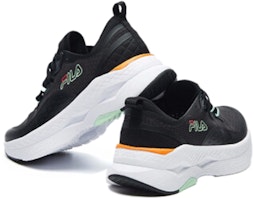 FILA斐樂 Heritage-FHT 運動 減震防滑 低筒 跑步鞋 女款 黑色 Shop FILA斐樂 Heritage-FHT 運動 減震防滑 低筒 跑步鞋 女款 黑色