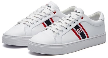 (W) FILA Heritage Fht 低帮白色运动鞋 F12W134350FWT Lookbook (W) FILA Heritage Fht 低帮白色运动鞋 F12W134350FWT