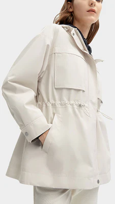 (W) FILA 复古经典运动长款多功能夹克 浅灰色 F11W418705F-GY Purchase (W) FILA 复古经典运动长款多功能夹克 浅灰色 F11W418705F-GY