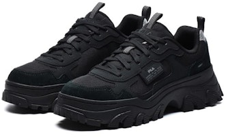 FILA斐樂 Hike 低筒 老爹鞋 女款 黑色 Lookbook FILA斐樂 Hike 低筒 老爹鞋 女款 黑色