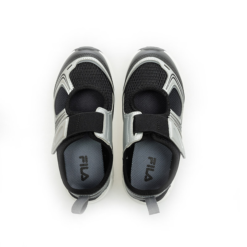 Sizing (W) FILA Interun MJ 运动鞋 黑色金属 FK261CD01X052-001
