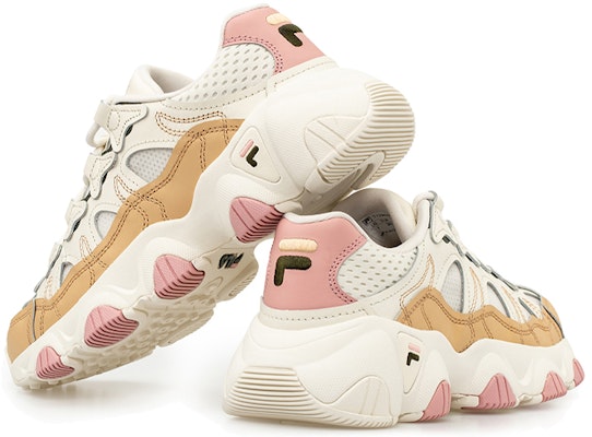 (W) 휠라 재거 러닝화 화이트/브라운/핑크 T12W031116FSS Lookbook (W) 휠라 재거 러닝화 화이트/브라운/핑크 T12W031116FSS