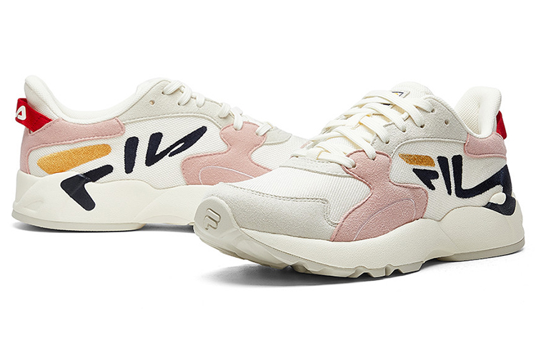 Shop FILA斐樂 Jogger Mind 百搭 低筒 跑步鞋 女款 淡粉