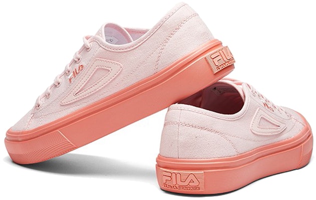 Fila 斐樂 尖刀板鞋 低幫 女款 石英玫瑰 Lookbook Fila 斐樂 尖刀板鞋 低幫 女款 石英玫瑰