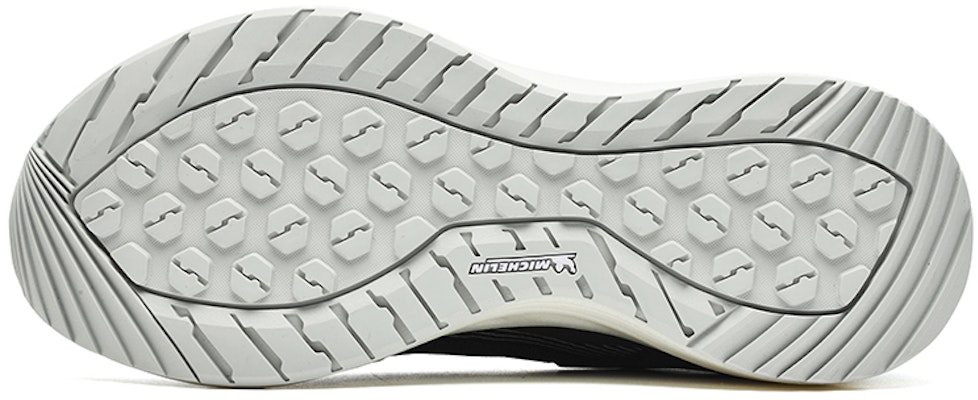 (W) FILA Lynx 'Putih Hitam' A12W241223FSL Purchase (W) FILA Lynx 'Putih Hitam' A12W241223FSL