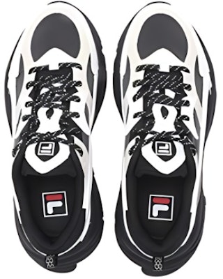 (W) FILA Mars 1 Low 'Hitam Putih' F12W422107FBS Lookbook (W) FILA Mars 1 Low 'Hitam Putih' F12W422107FBS