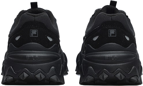 FILA斐樂 Oakmont 2 WE 加絨復古 低筒 運動休閒鞋 女款 黑 Shop FILA斐樂 Oakmont 2 WE 加絨復古 低筒 運動休閒鞋 女款 黑