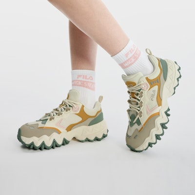 (W) Kasut Sukan FILA Oakmont 3 'Putih Oren Hijau' F12W332105FAC Details for (W) Kasut Sukan FILA Oakmont 3 'Putih Oren Hijau' F12W332105FAC