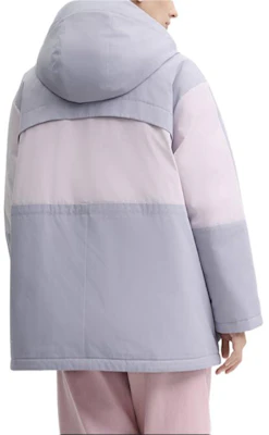 (W) FILA Originale Jaket Puffer Tahan Air Hoodie Abu-Abu Colorblock. F51W449903F-GY Purchase (W) FILA Originale Jaket Puffer Tahan Air Hoodie Abu-Abu Colorblock. F51W449903F-GY