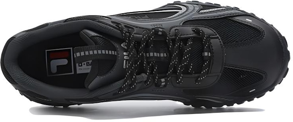 FILA斐樂 PEBBLE 舒適百搭減震防滑 低筒 休閒跑步鞋 女款 黑色 Lookbook FILA斐樂 PEBBLE 舒適百搭減震防滑 低筒 休閒跑步鞋 女款 黑色