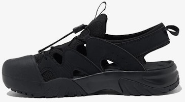 (W) 휠라 페이토 샌들 V2 블랙/블랙/블랙 11001SM02777H001 Lookbook (W) 휠라 페이토 샌들 V2 블랙/블랙/블랙 11001SM02777H001