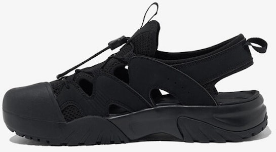 (W) Fila Peyto Sandals V2 Hitam/Hitam/Hitam 11001SM02777H001 Lookbook (W) Fila Peyto Sandals V2 Hitam/Hitam/Hitam 11001SM02777H001